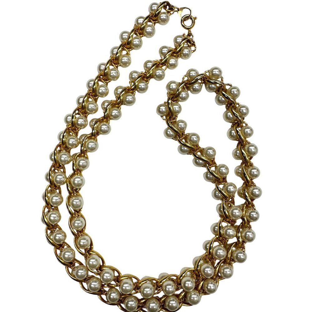 Intertwined Gold and Pearl Fashion Necklace